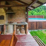 Zarina Villa Goeta