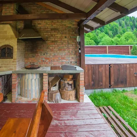 Zarina Villa Guta
